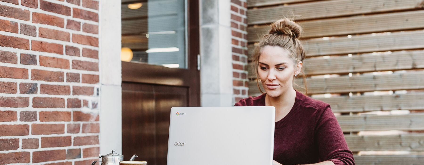 sowden-wallis-estate-agent-stamford-working-at-home