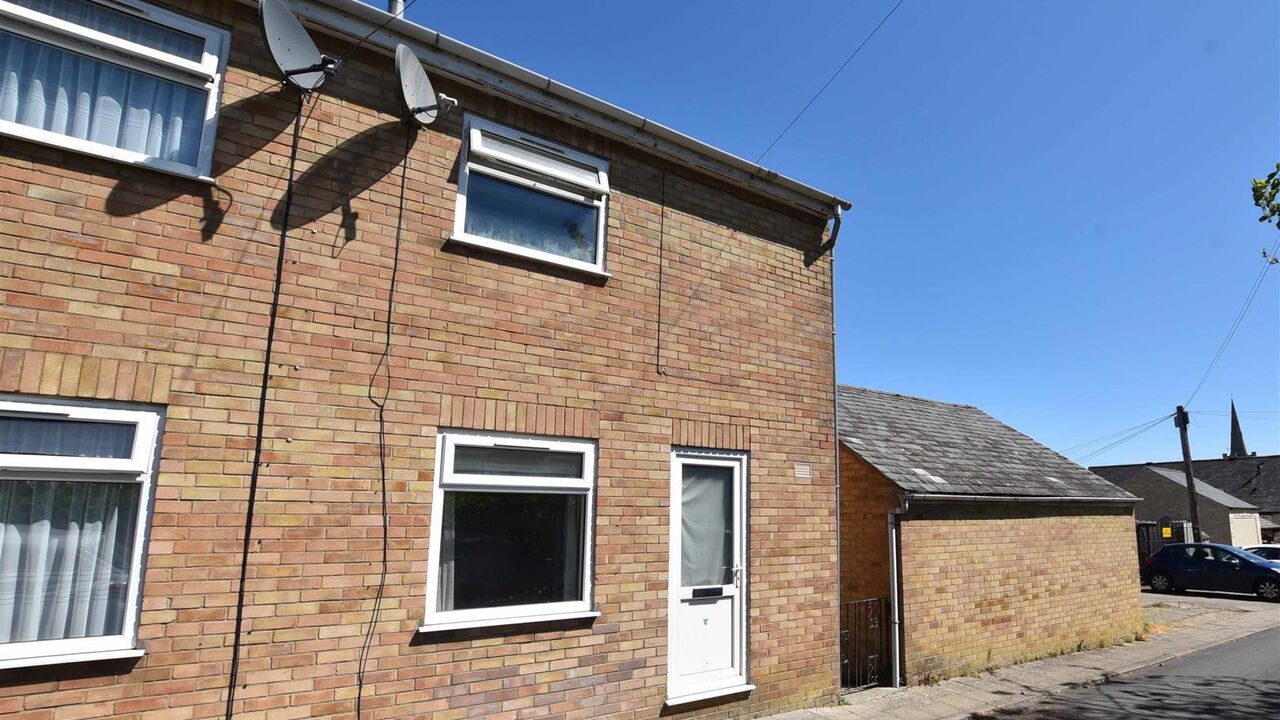 E E Tu6 CS7 IU2pjy G2y Fx3q Q