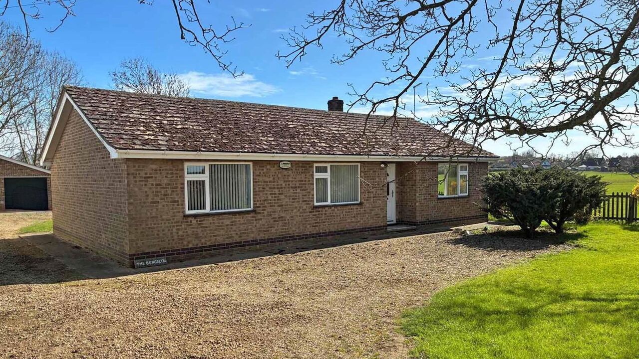 M nq Cm Mv G Uec77nv DGT0bg