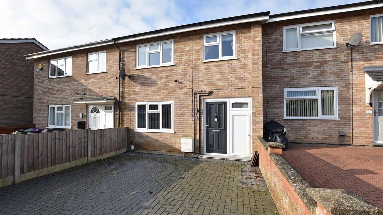 Z G Gq2 Ygo T0ag9 Cx3 RYL Jm Q