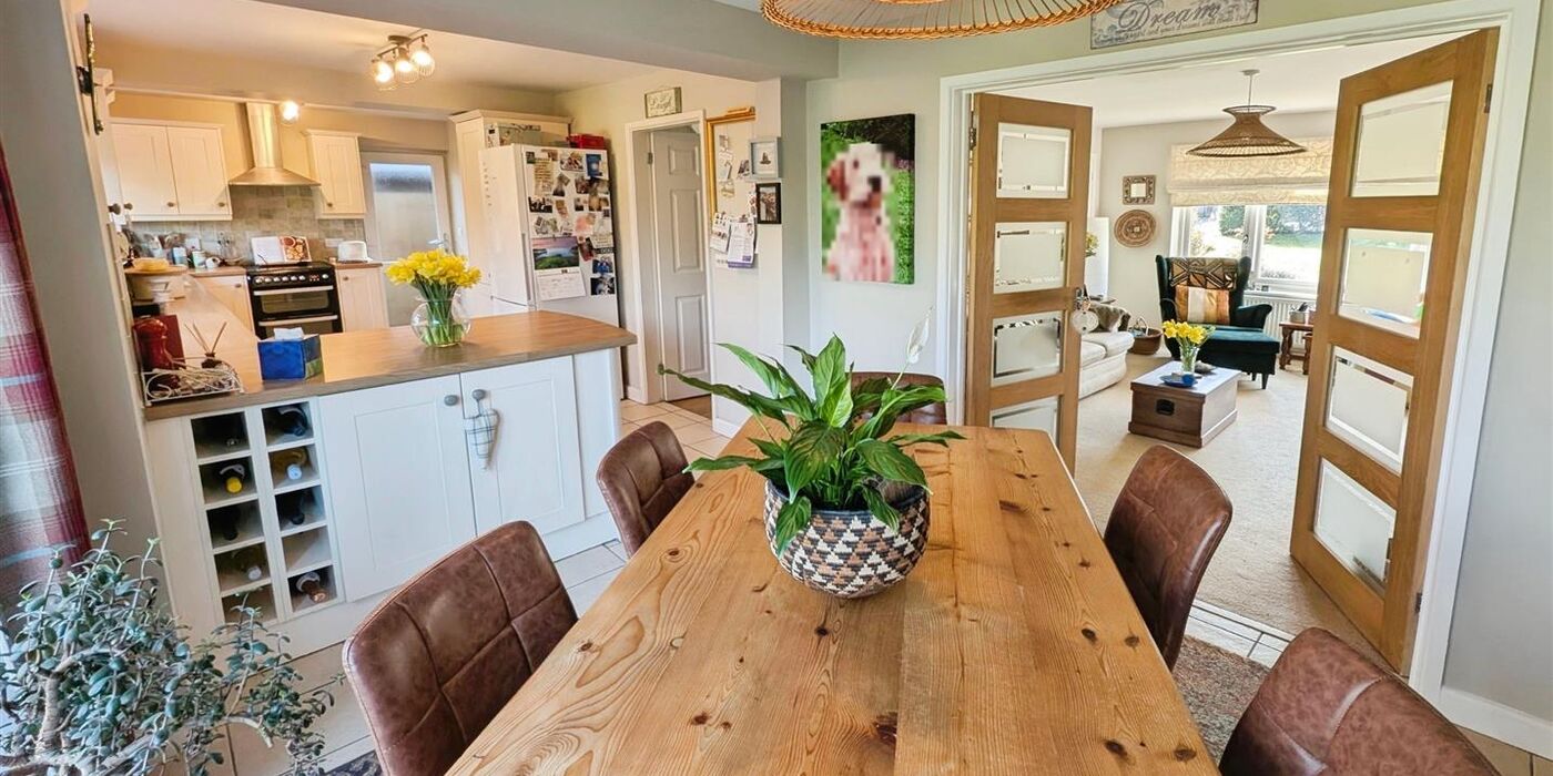 A Gx Y3 Qsr K Uetgpg K1 Q98 Hw