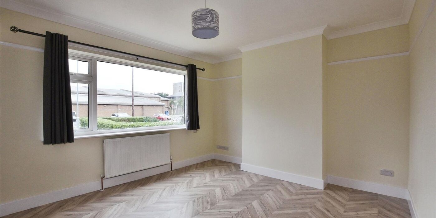 Ef 4 M09 K0 E Gv Yr J4 NA Pm Ig