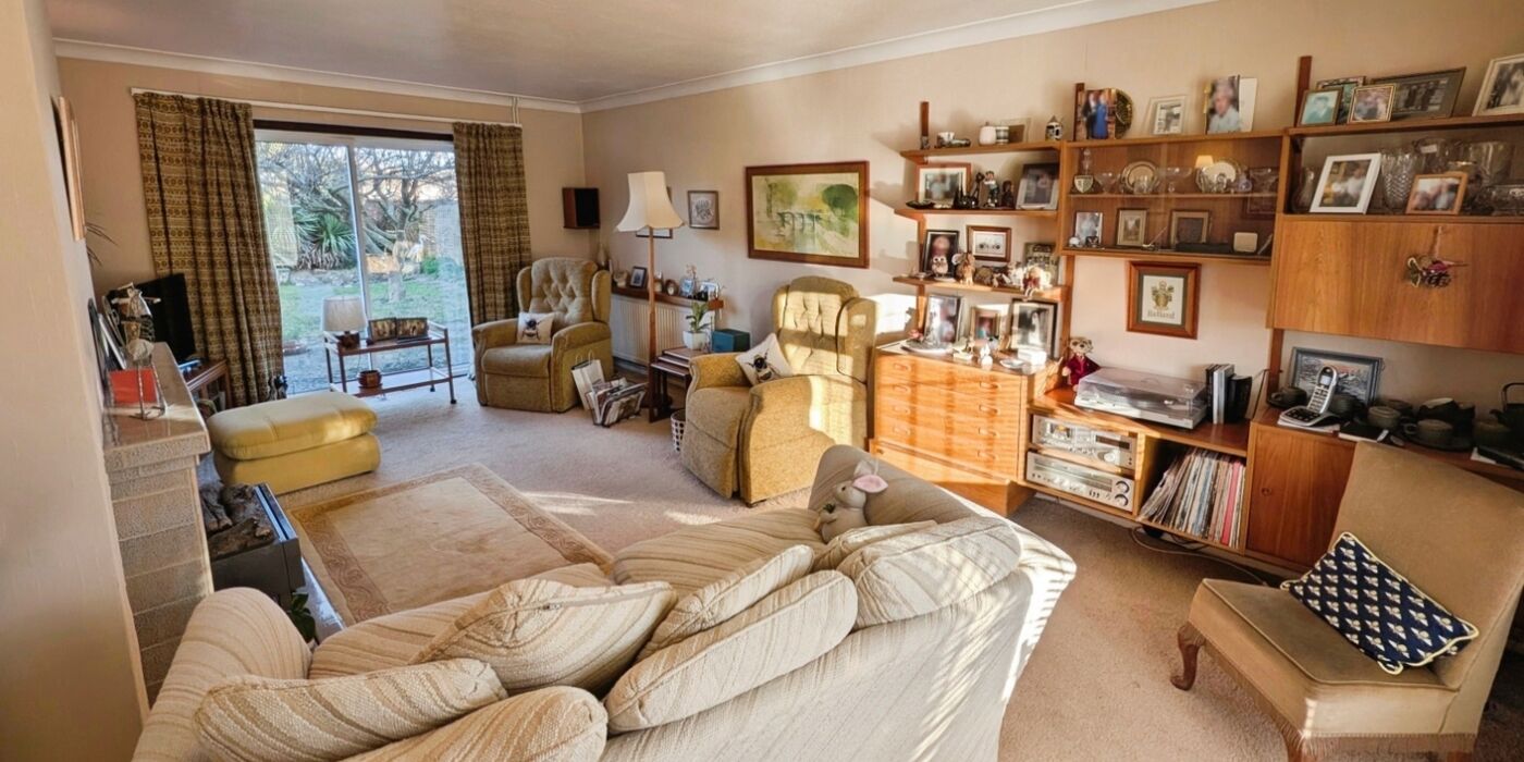 Ff Ox JA8 Z1 U2p5471p9 LTQQ