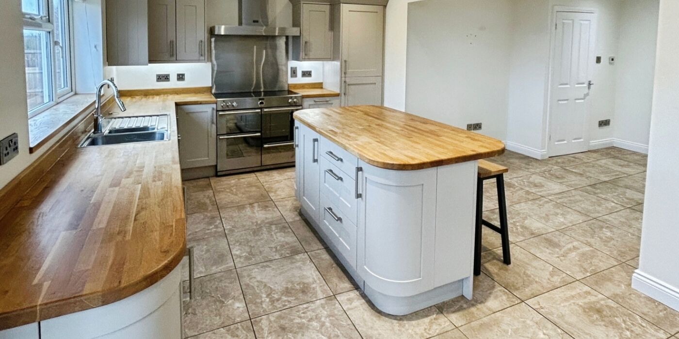 MFS Pk81 BE Uq Rbi ITJ Hu8k Q