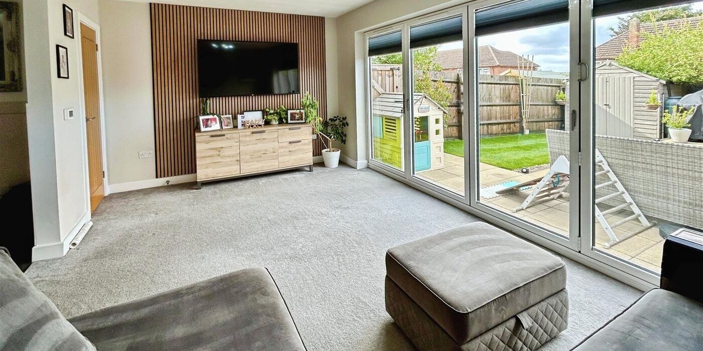 Z Qfv gam2 USTX8 Dy V o02g