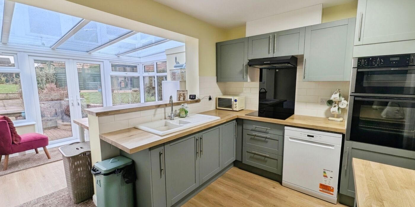 L2 Yc N T Gi UK Mj70j BS Hl Qg