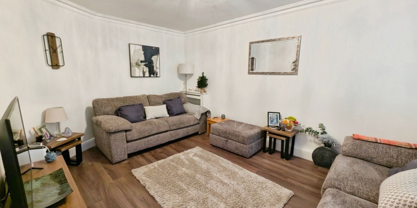 V HOR5 Vtst UKL Qo8 Nyu M Iv Q