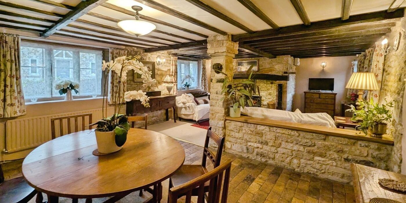 W V7 K1 JVN Uiexz B2t HG54w