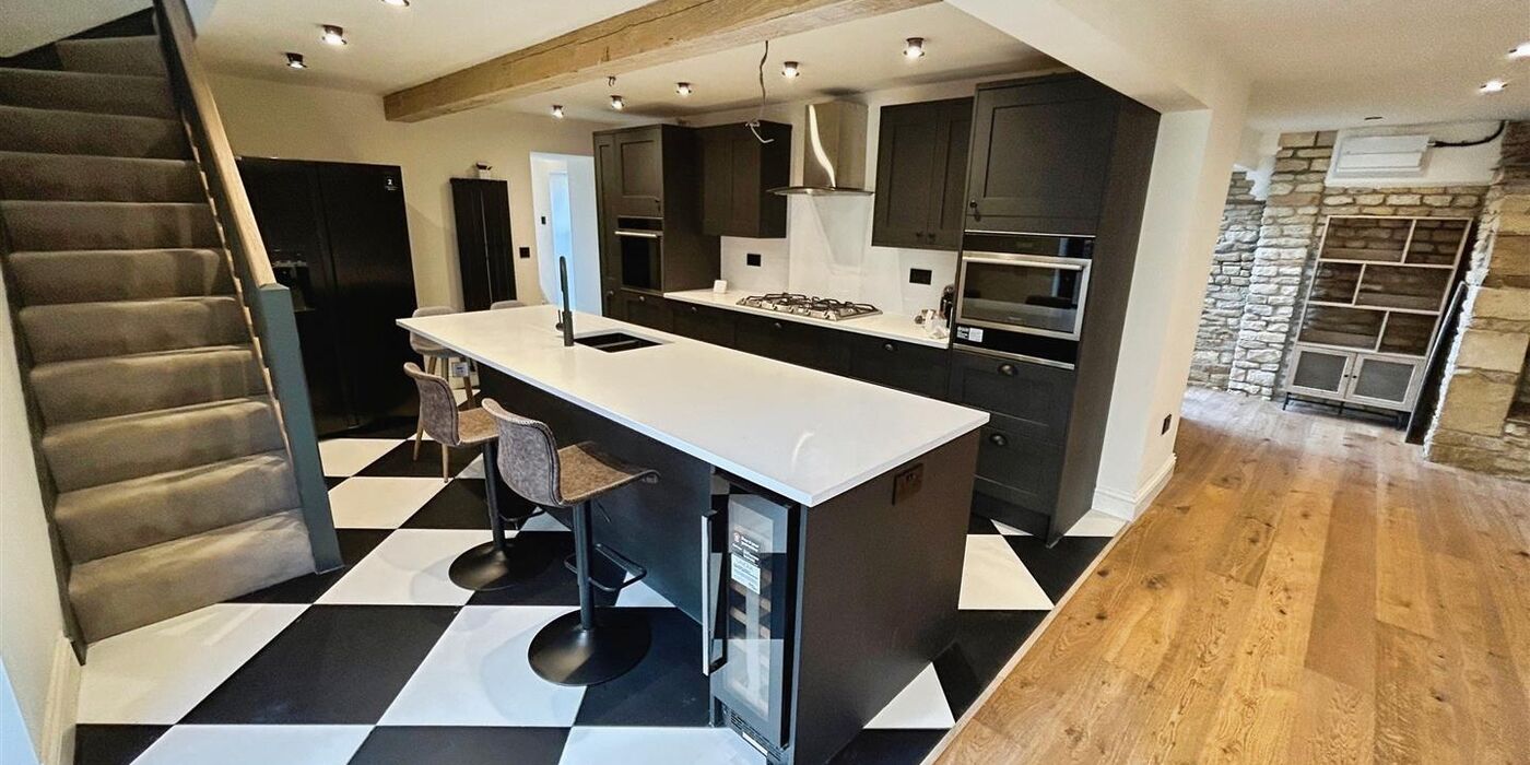 Y Y3z Bv Ru D Eyf W8 LI3k GCPQ